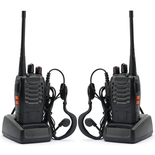 Baofeng BF-888S Portofoon - Walkie Talkie - Communicatiemiddel - Met Oortjes - 5W - 2,5km Bereik - 420-450Mhz - Zaklamp functie